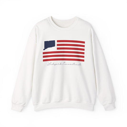Ledyard Connecticut Flag Unisex Heavy Blend™ Crewneck Sweatshirt
