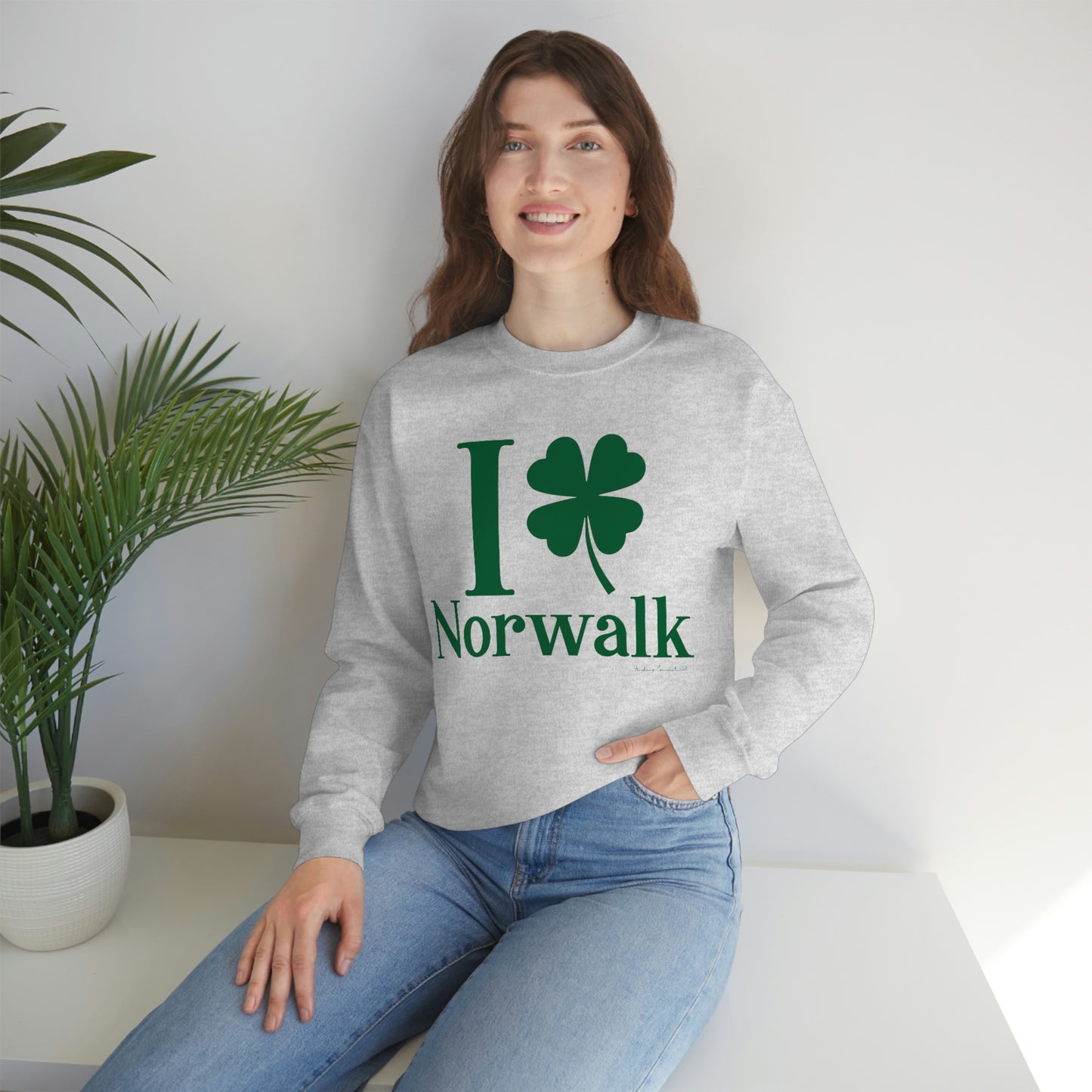 I Clover Norwalk (Green) Unisex Heavy Blend™ Crewneck Sweatshirt