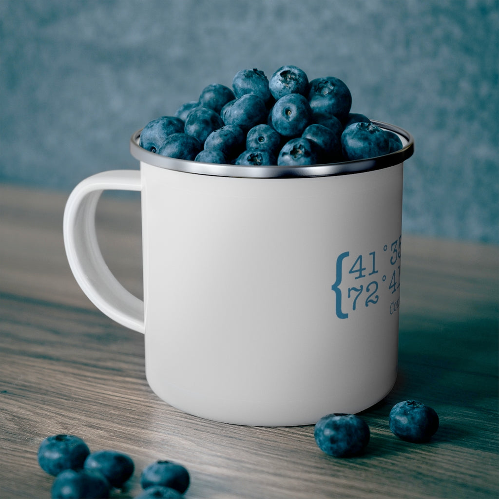 Connecticut coordinates, blankets, stickers, shirts, apparel, gifts home, home gifts. Unless noted, Finding Connecticut sales go to help our website Finding Connecticut grow. Free shipping on all products. drinkware, cups, camping mugs, mugs