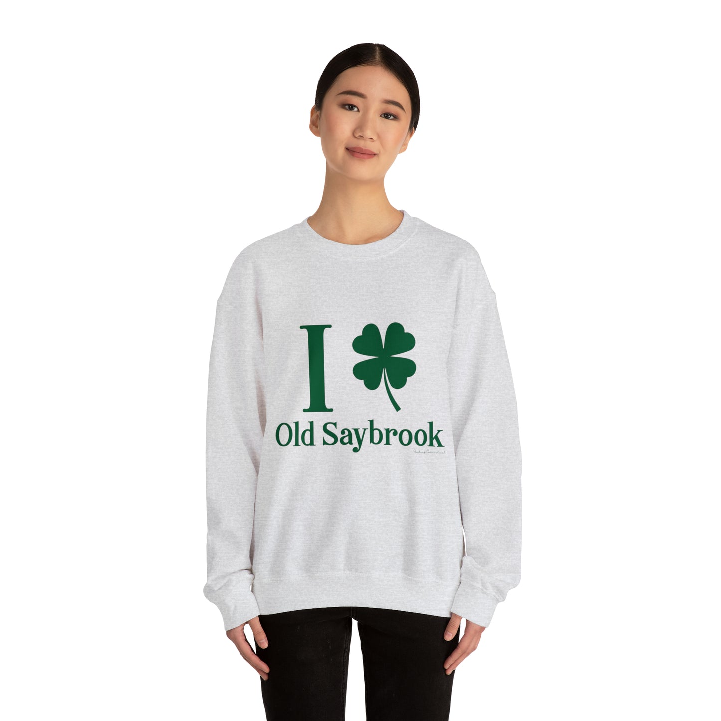 I Clover Old Saybrook Unisex Heavy Blend™ Crewneck Sweatshirt (green)