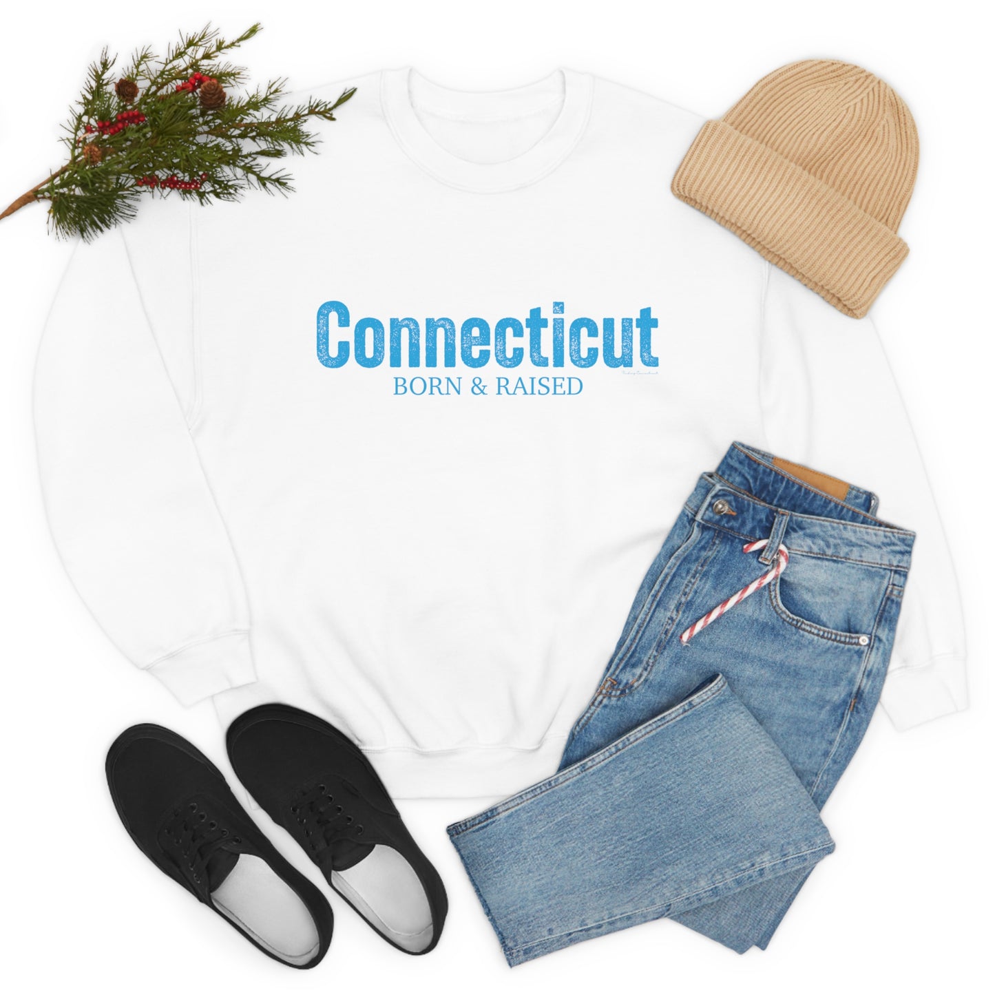 Connecticut Born & Raised Unisex Heavy Blend™ Crewneck Sweatshirt