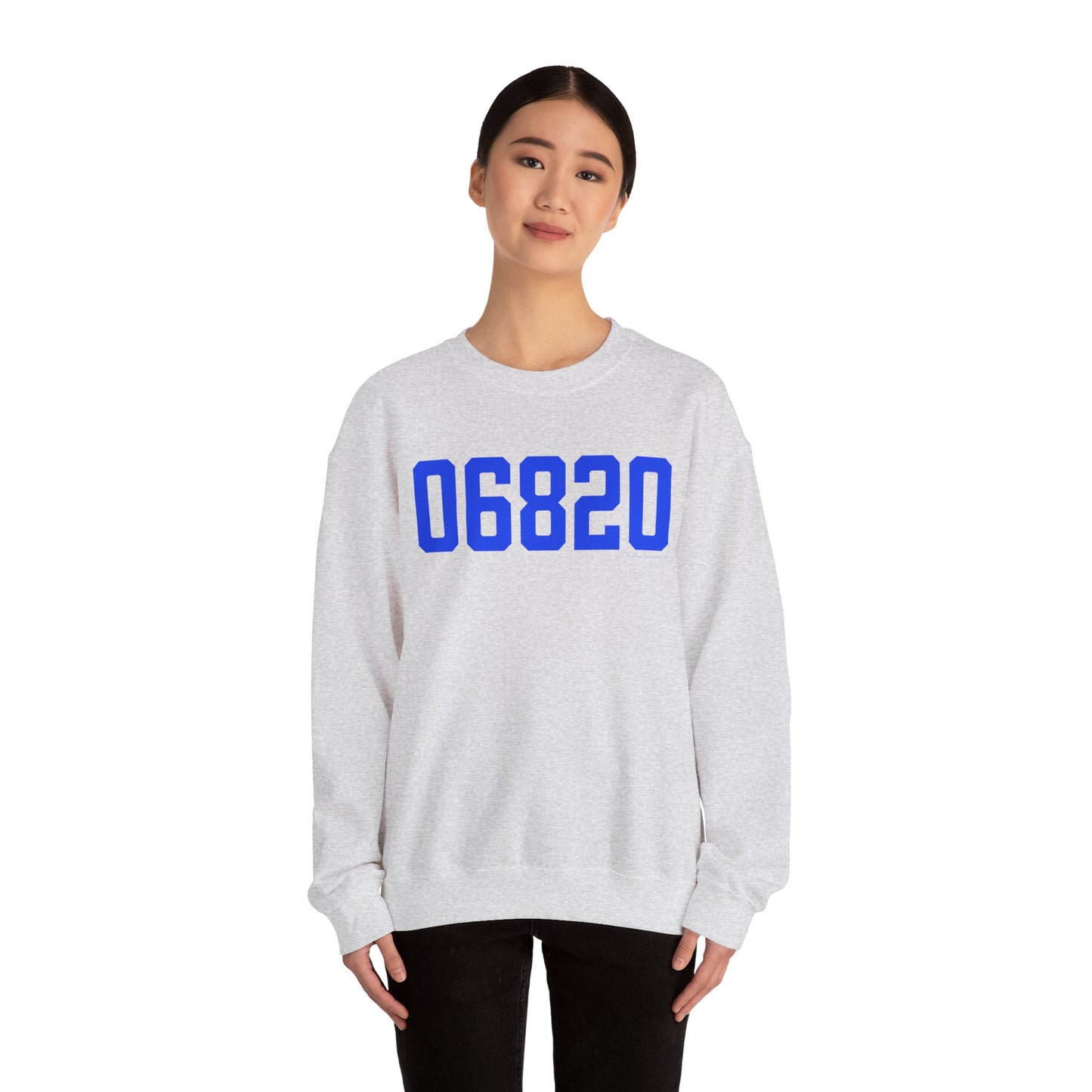 06820 - Darien Connecticut Zip Code  Unisex Heavy Blend™ Crewneck Sweatshirt