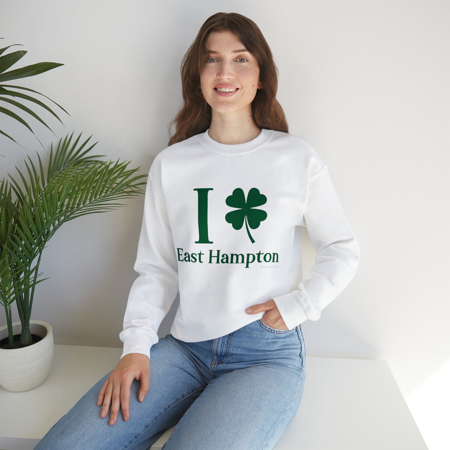 I Clover East Hampton (green) Unisex Heavy Blend™ Crewneck Sweatshirt