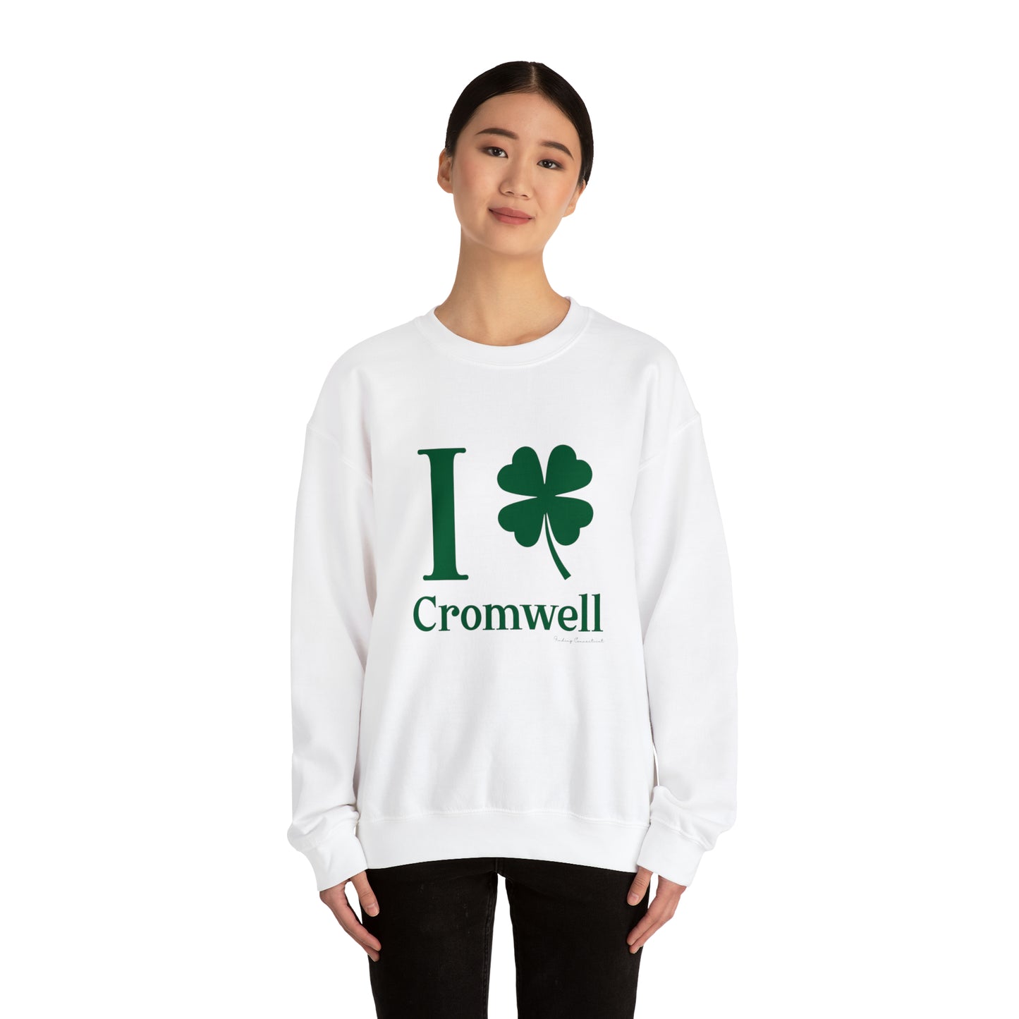 I Clover Cromwell Unisex Heavy Blend™ Crewneck Sweatshirt (green)