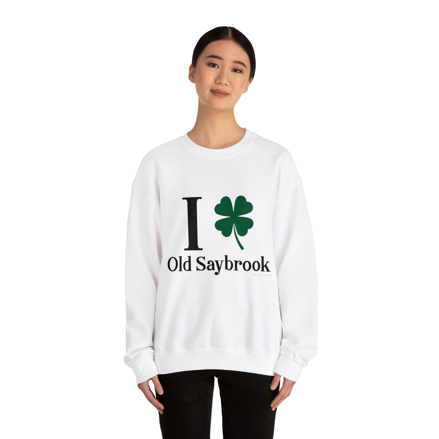 I Clover Old Saybrook Unisex Heavy Blend™ Crewneck Sweatshirt (black)