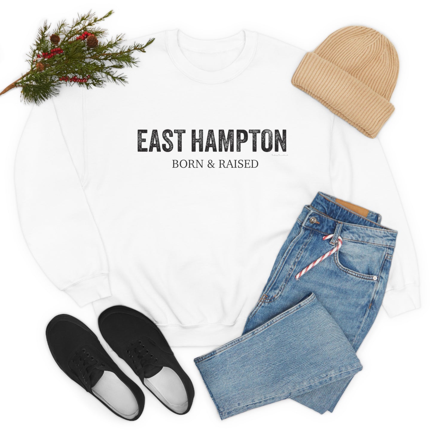 East Hampton Born & Raised Unisex Heavy Blend™ Crewneck Sweatshirt