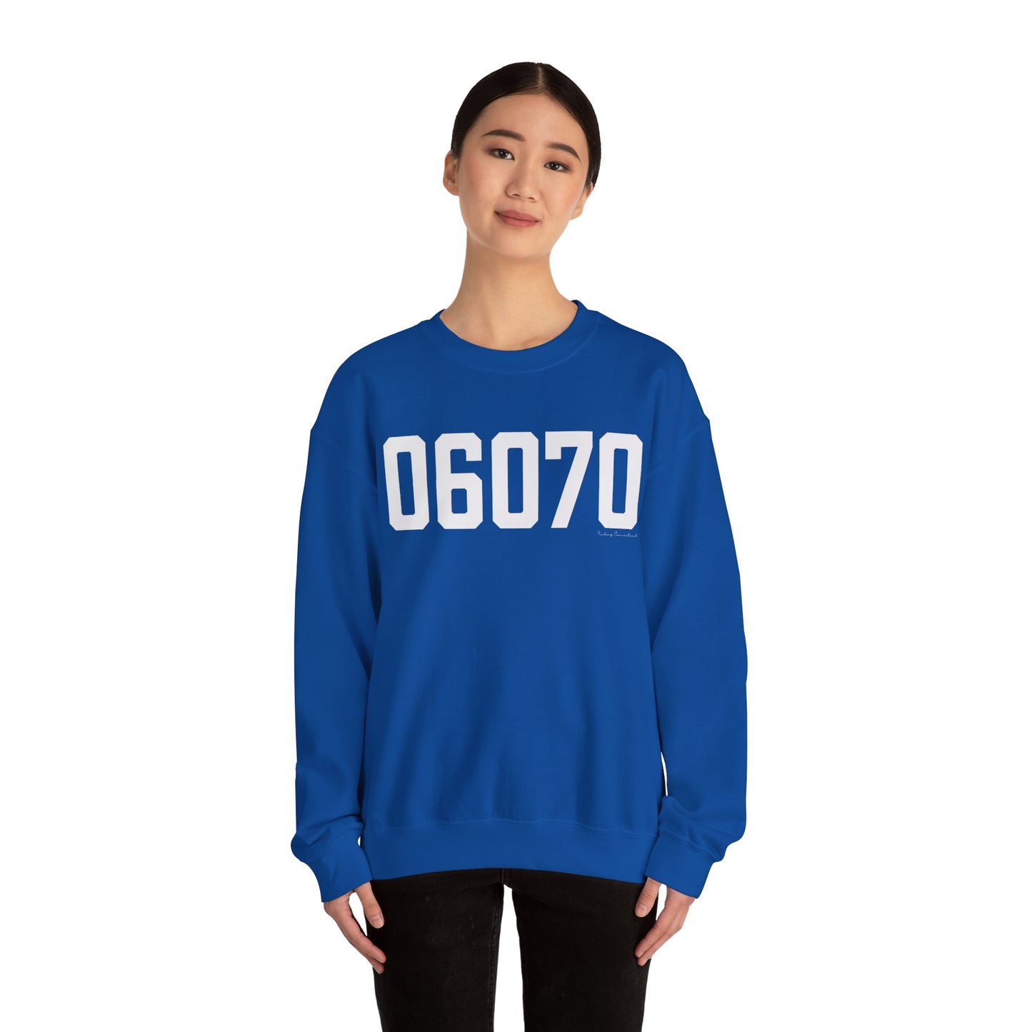 06070 - Simsbury Connecticut Zip Code Unisex Heavy Blend™ Crewneck Sweatshirt