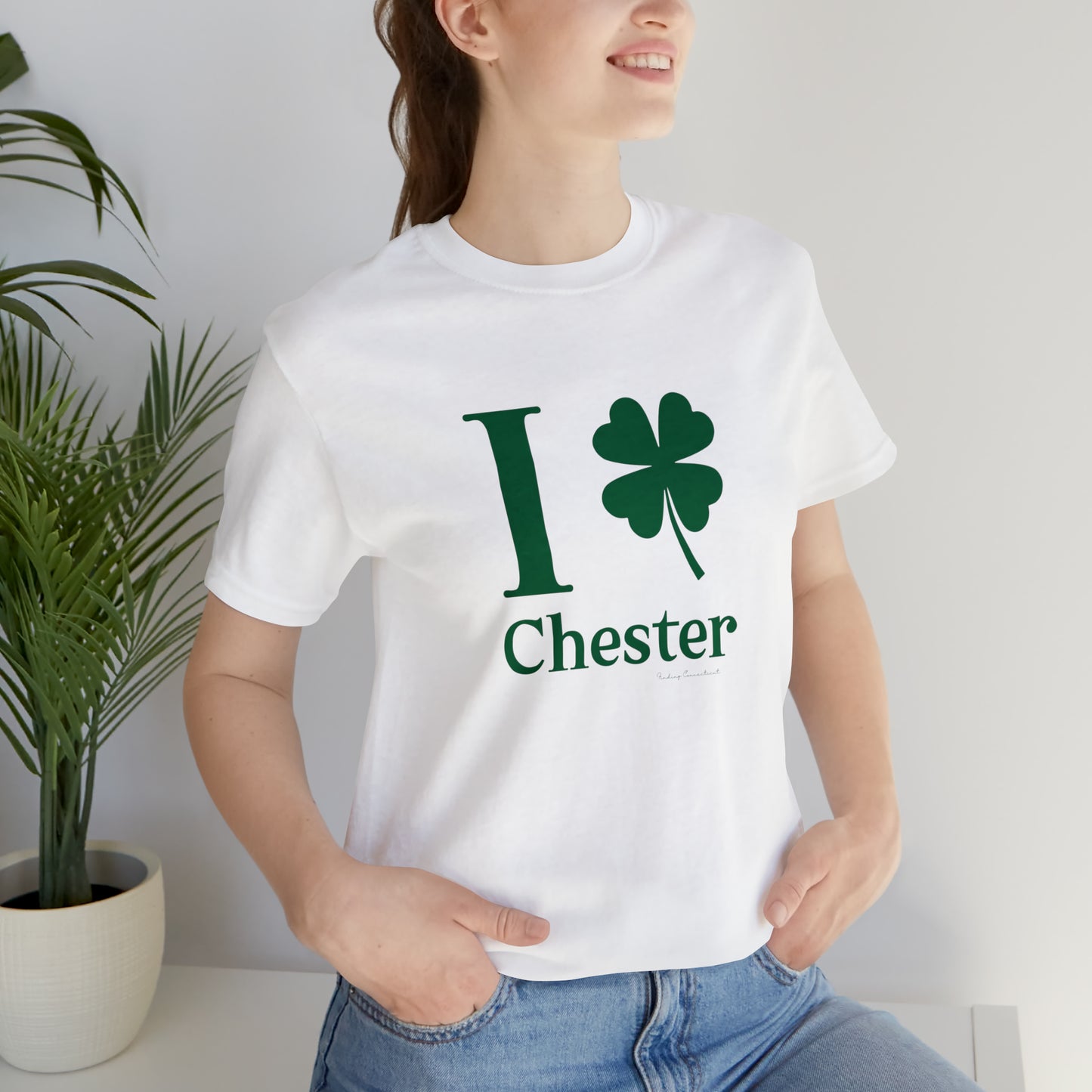 I Clover Chester Unisex Jersey Short Sleeve T-Shirt (green)