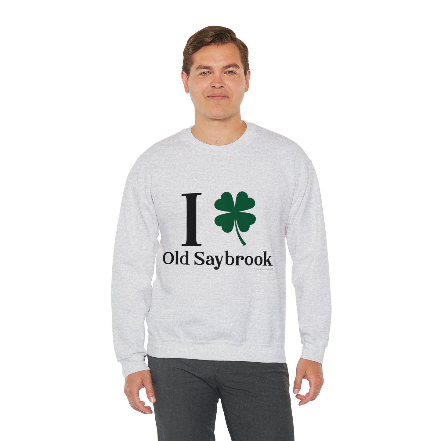 I Clover Old Saybrook Unisex Heavy Blend™ Crewneck Sweatshirt (black)