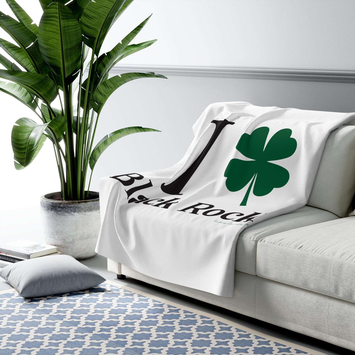 I Clover Black Rock Sherpa Fleece Blanket