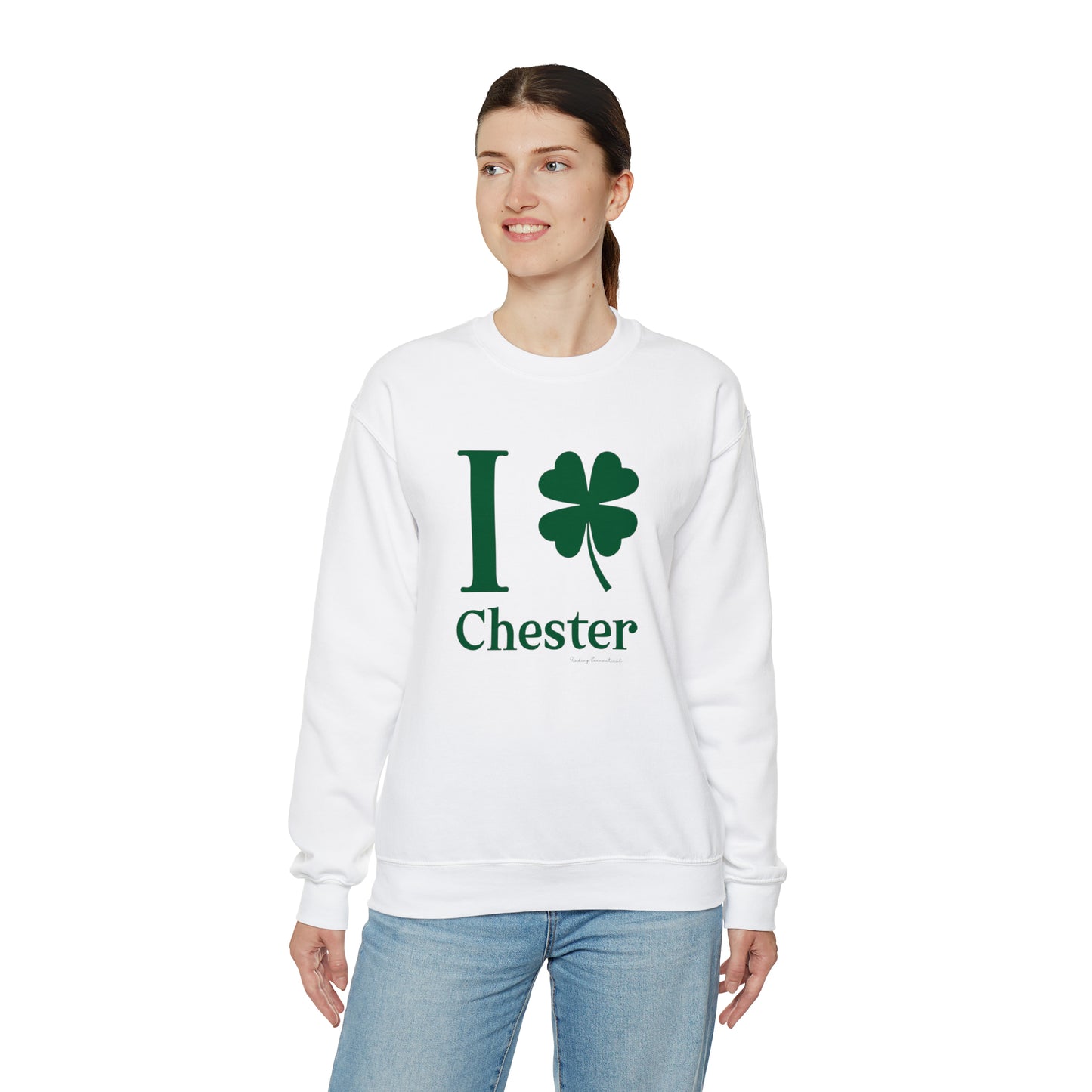 I Clover Chester Unisex Heavy Blend™ Crewneck Sweatshirt (green)