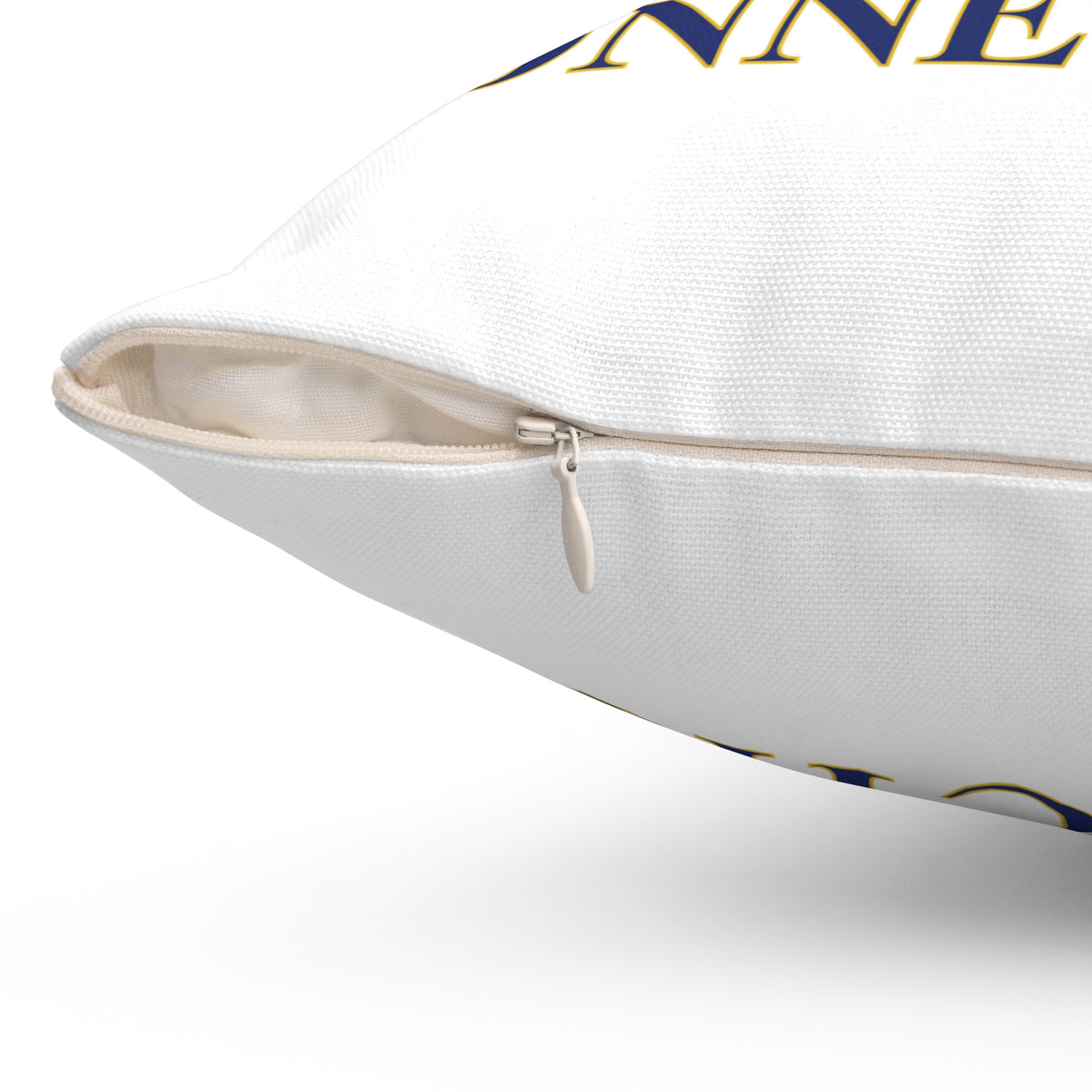 Westbrook 860 Connecticut Spun Polyester Square Pillow