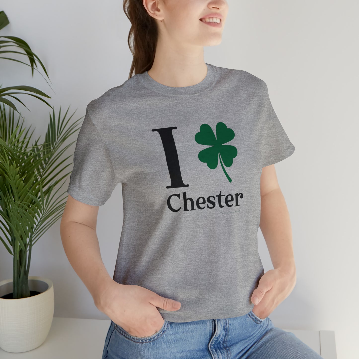 I Clover Chester Unisex Jersey Short Sleeve T-Shirt (black)