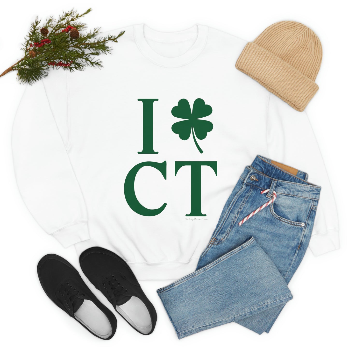 I Clover CT (Green) Unisex Heavy Blend™ Crewneck Sweatshirt