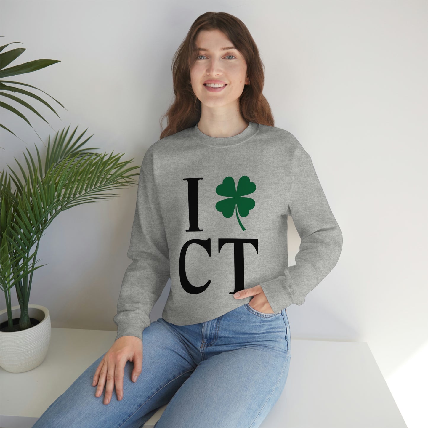 I Clover CT Unisex Heavy Blend™ Crewneck Sweatshirt