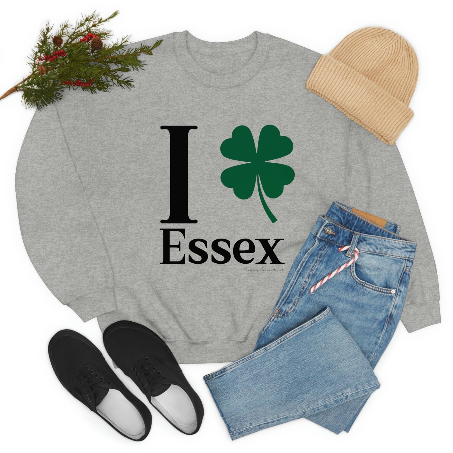 I Clover Essex Unisex Heavy Blend™ Crewneck Sweatshirt