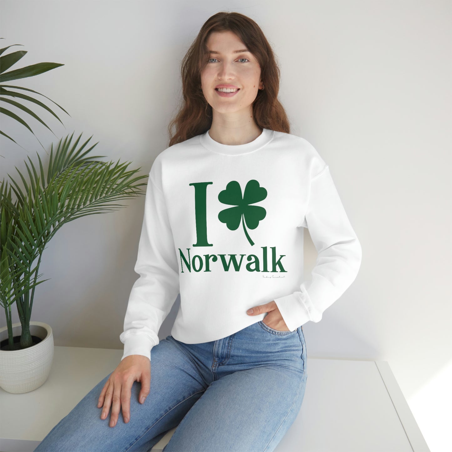 I Clover Norwalk (Green)  Unisex Heavy Blend™ Crewneck Sweatshirt