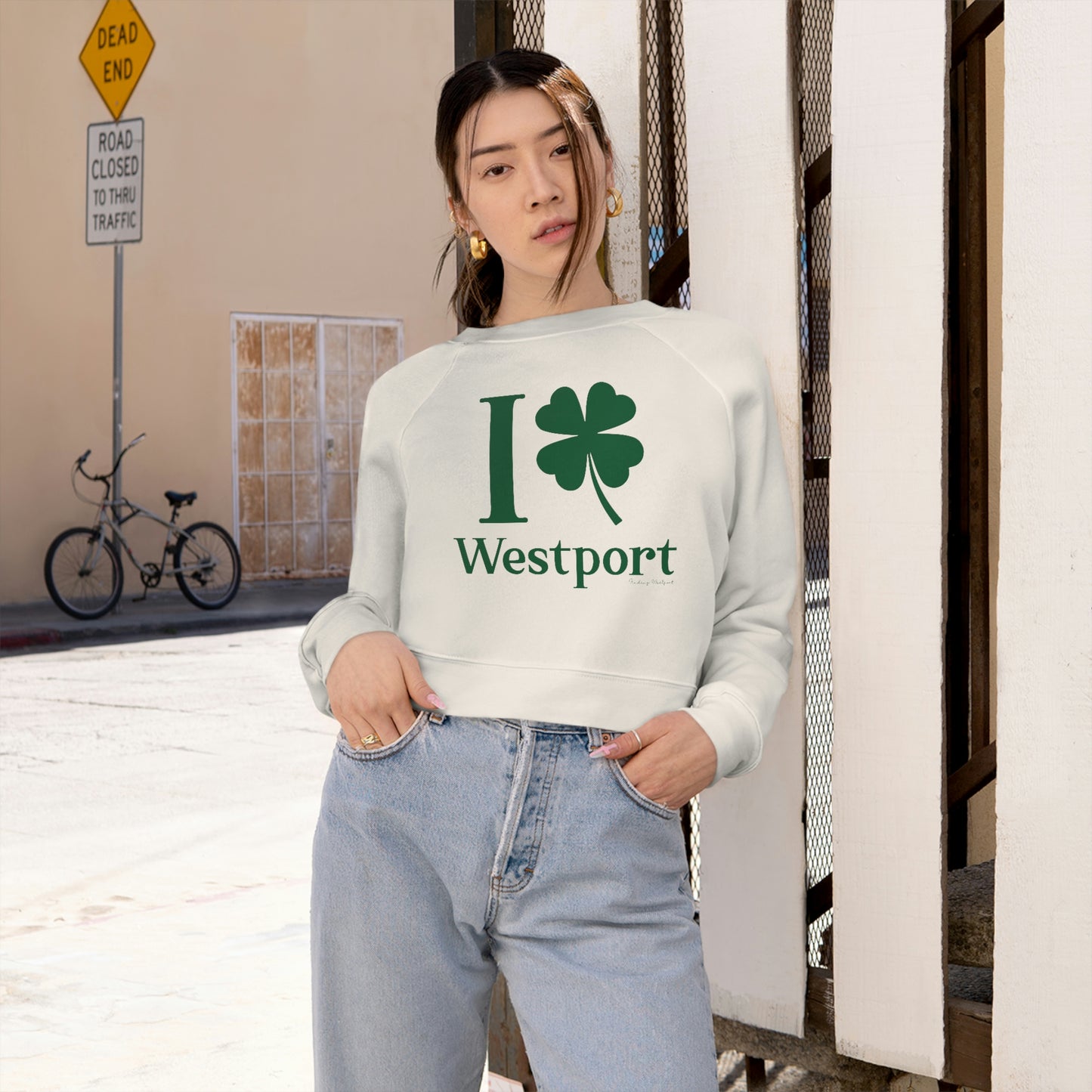 I Clover Westport (Green) Women's Cropped Fleece Pullover