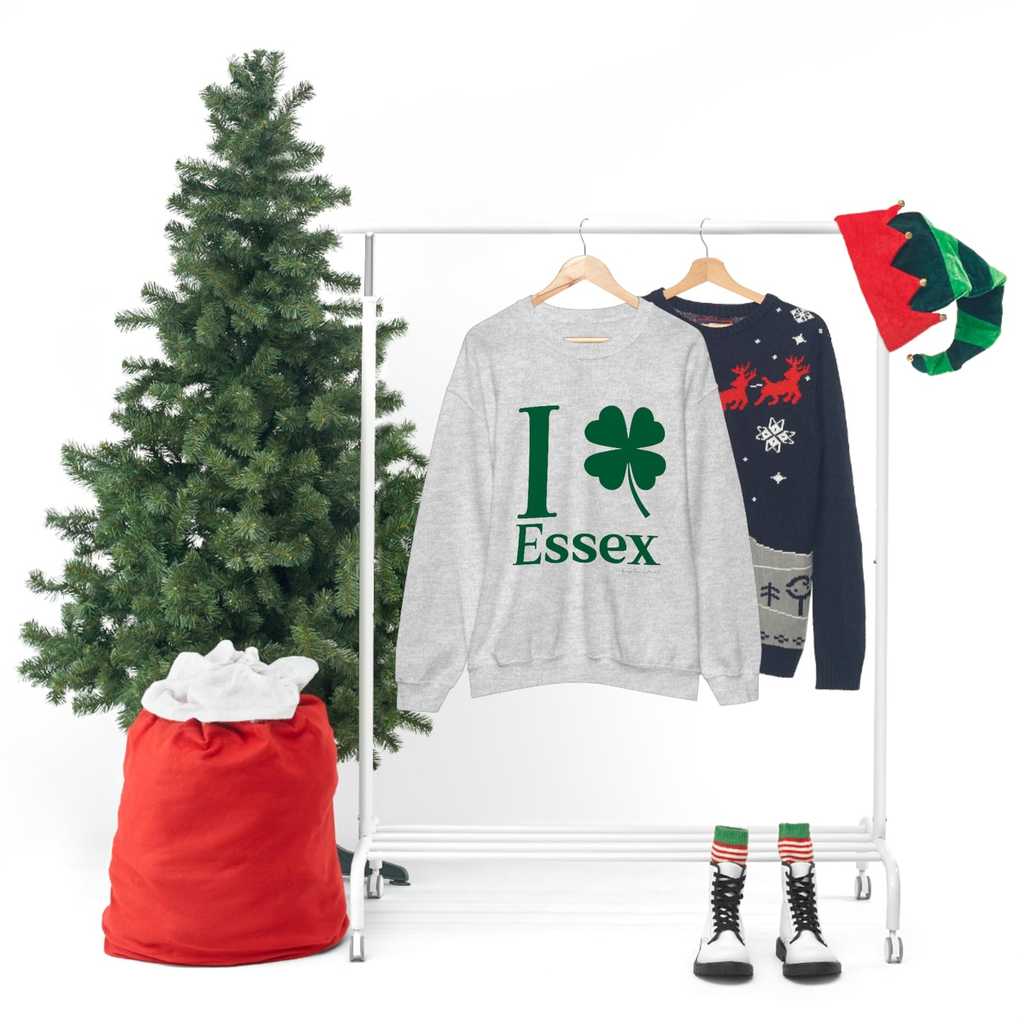 I Clover Essex (Green) Unisex Heavy Blend™ Crewneck Sweatshirt