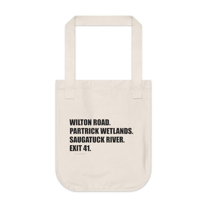 Westport tote bag // wesptort connecticut gifts and totes // finding connecticut 