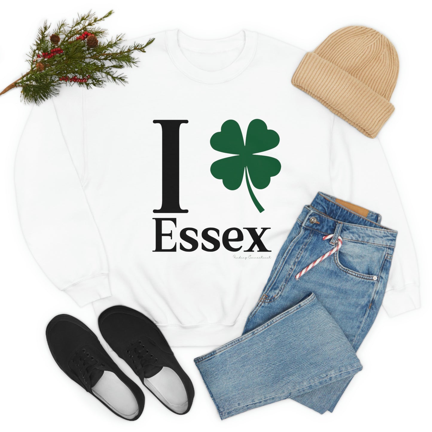 I Clover Essex Unisex Heavy Blend™ Crewneck Sweatshirt